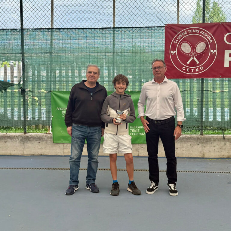 TENIS GUILLERMO ALFONSO 3